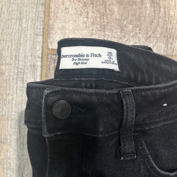 Abercrombie & Fitch Black The Skinny High Rise Denim Jeans Women’s Size 25/0 R - Picture 3 of 8
